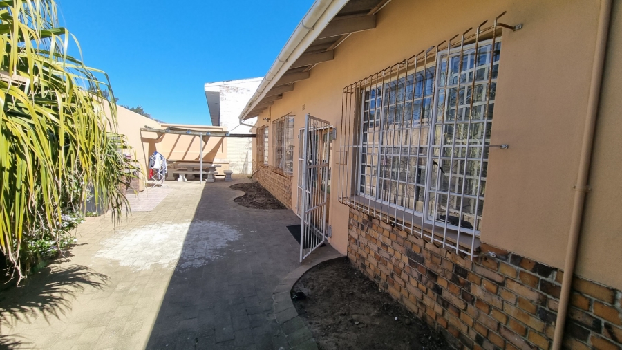 Commercial Property for Sale in Maitland Western Cape